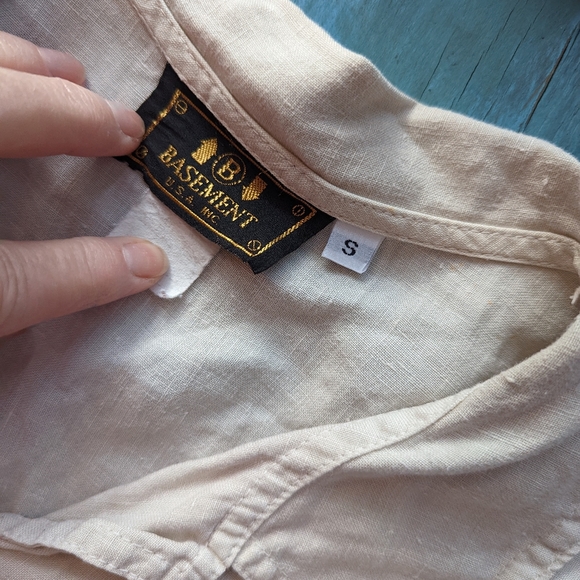 Vintage Basement USA linen top - Picture 8 of 8
